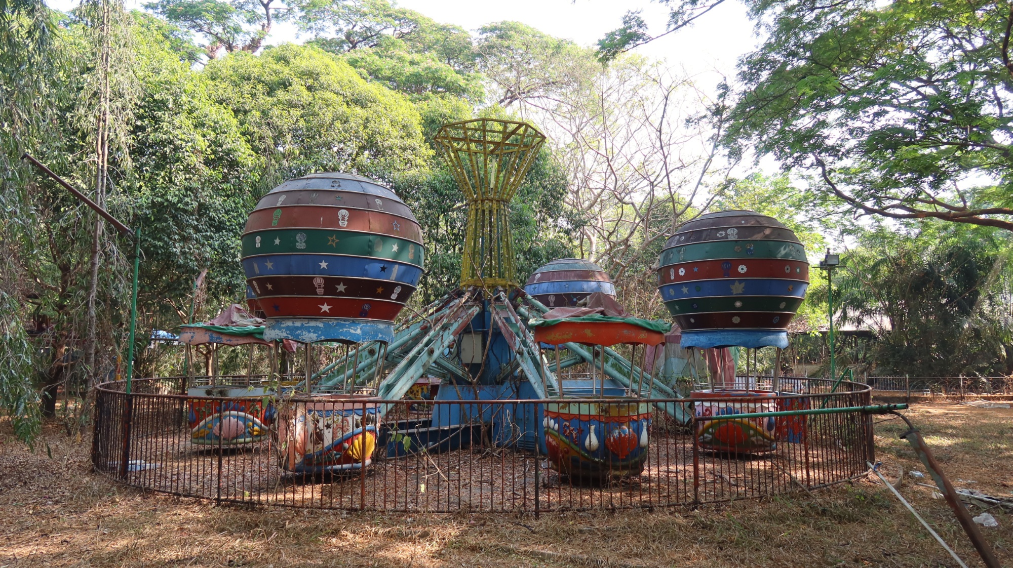 仰光廢墟探索 Yangon Abandoned Amusement Park