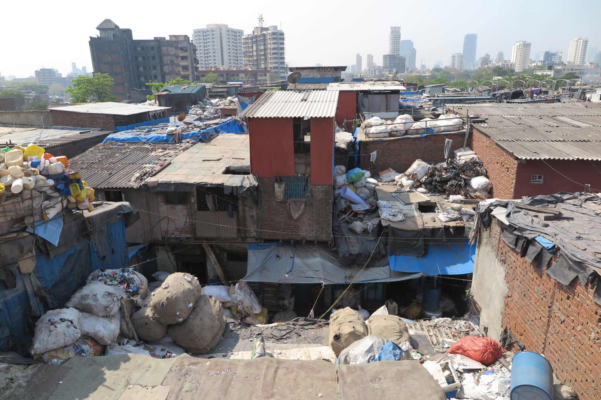 達拉維Dharavi Slum的往宿環境一點也不好