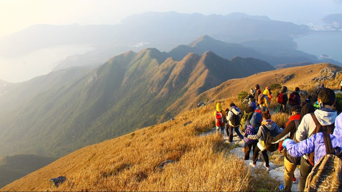 Sunrise at Lantau Peak